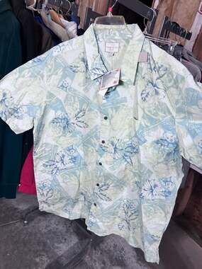 NWT Trader Bay Men's XXL Golden Girl Graphic Hawaiian Button-Down Shirt